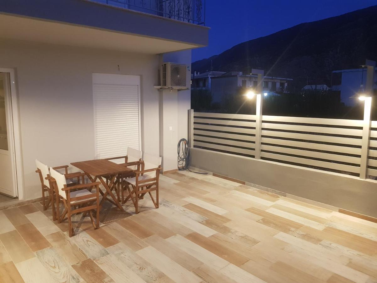 Ares Suites بلاتاريا المظهر الخارجي الصورة
