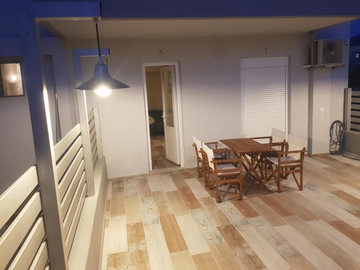 Ares Suites بلاتاريا المظهر الخارجي الصورة